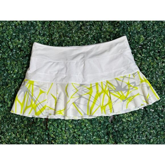 Nike Dri-Fit Pleated Tennis Skirt Yellow & White Size Medium - Picture 1 of 3